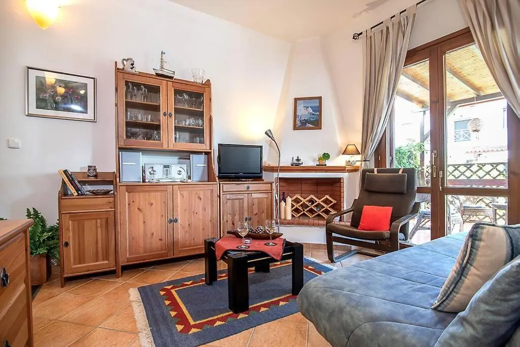 Holiday home Onar Seafront Maisonette Nikiti